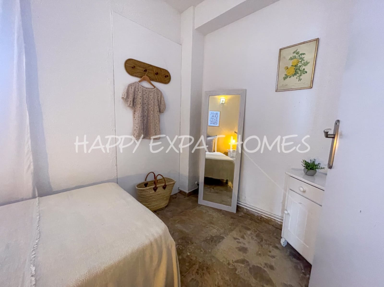 5 bedroom Terraced Villa for sale in Sitges with garage - € 665,000 (Ref: 7598623)