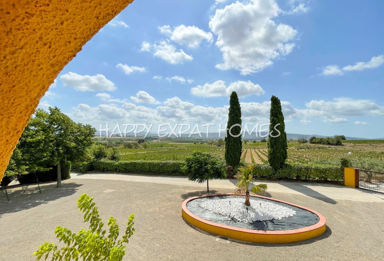 4 bedroom Finca/Country House for sale in Barcelona city with pool garage - € 1,290,000 (Ref: 7725910)