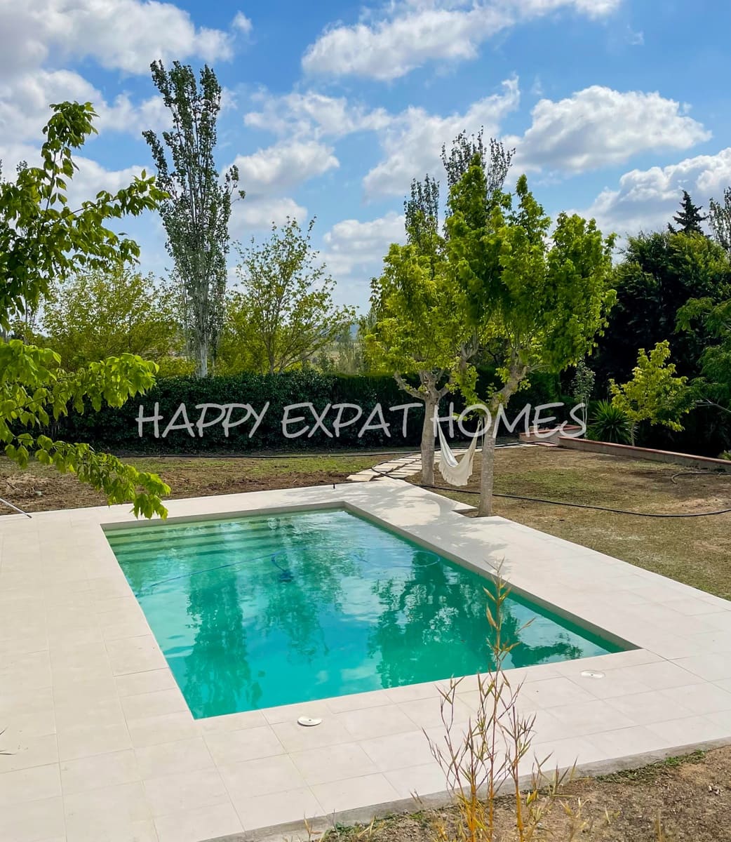 4 bedroom Finca/Country House for sale in Barcelona city with pool garage - € 1,290,000 (Ref: 7725910)