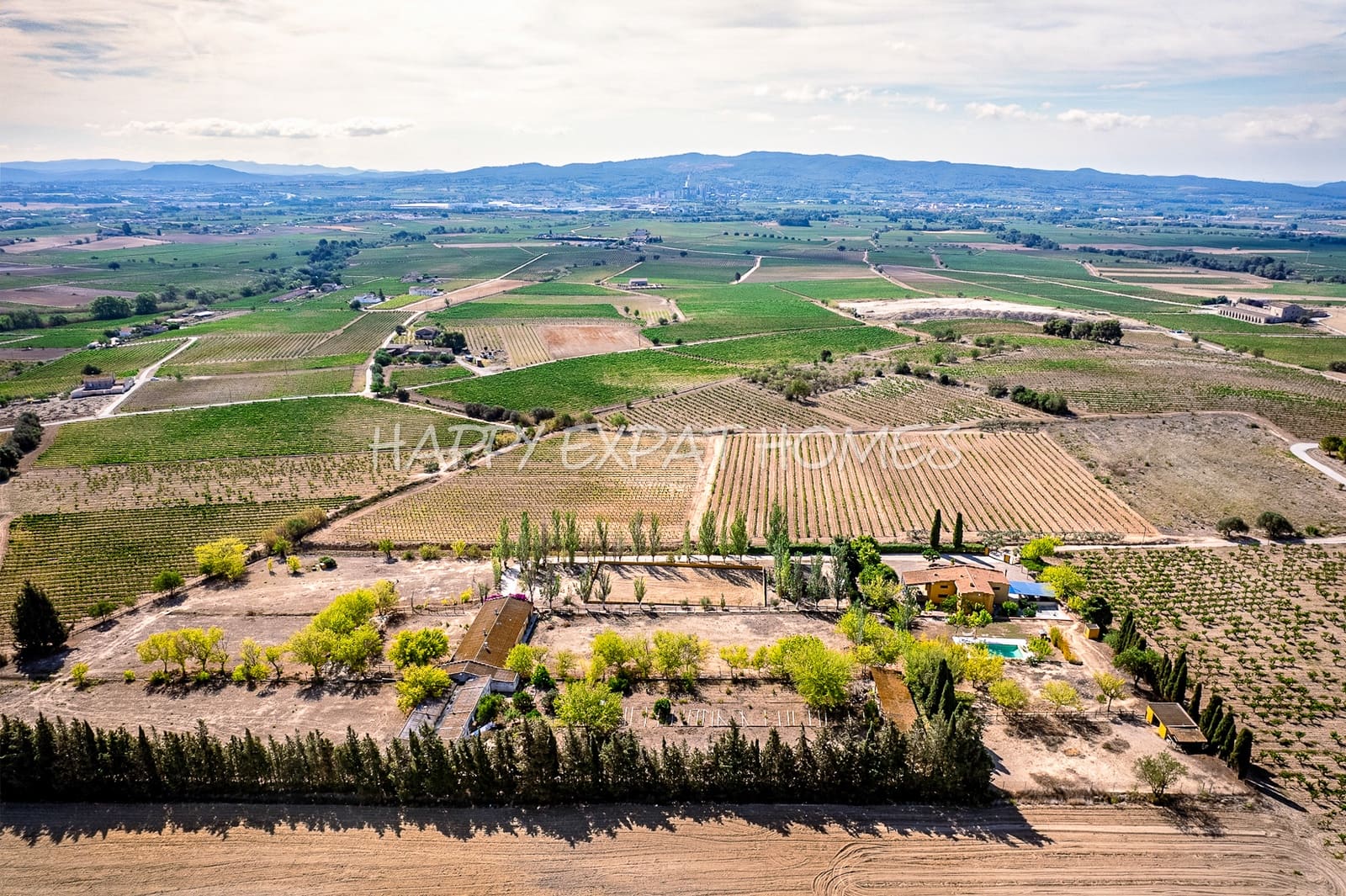 4 bedroom Finca/Country House for sale in Barcelona city with pool garage - € 1,290,000 (Ref: 7725910)