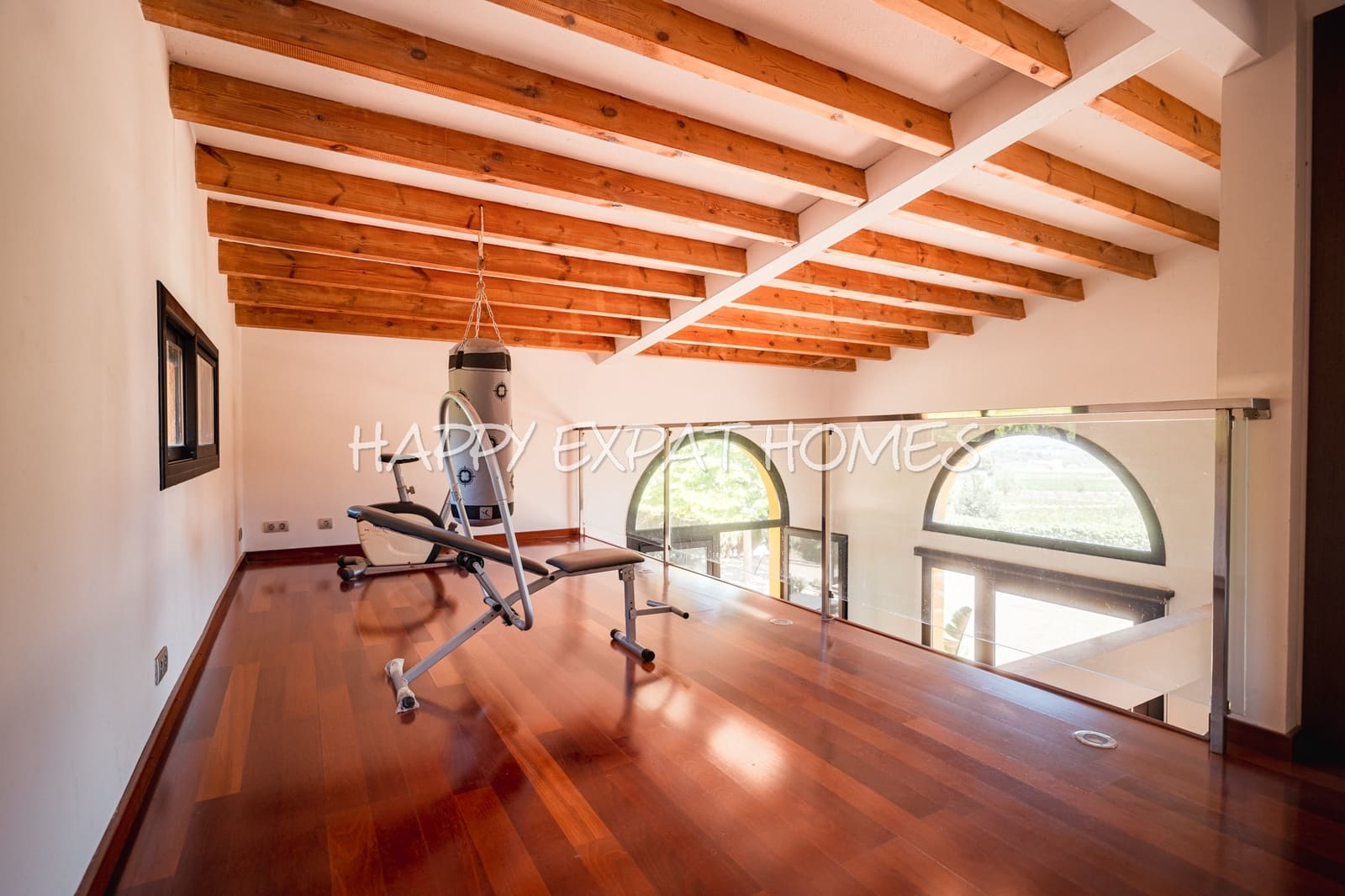 4 bedroom Finca/Country House for sale in Barcelona city with pool garage - € 1,290,000 (Ref: 7725910)