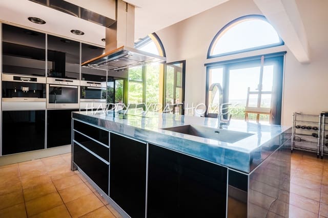 4 chambre Finca/Maison de Campagne à vendre à Barcelone ville avec piscine garage - 1 290 000 € (Ref: 7725910)