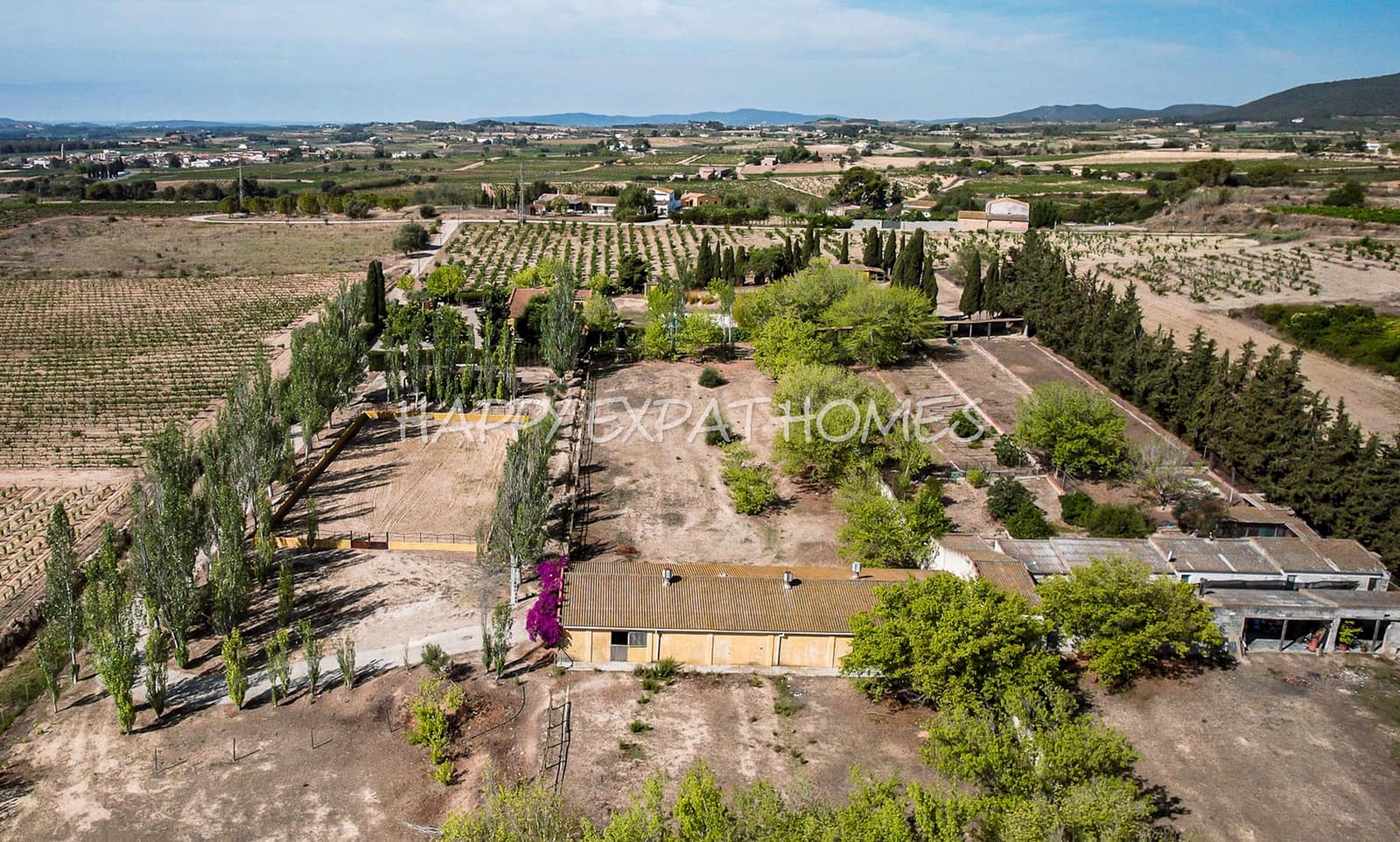 4 bedroom Finca/Country House for sale in Barcelona city with pool garage - € 1,290,000 (Ref: 7725910)