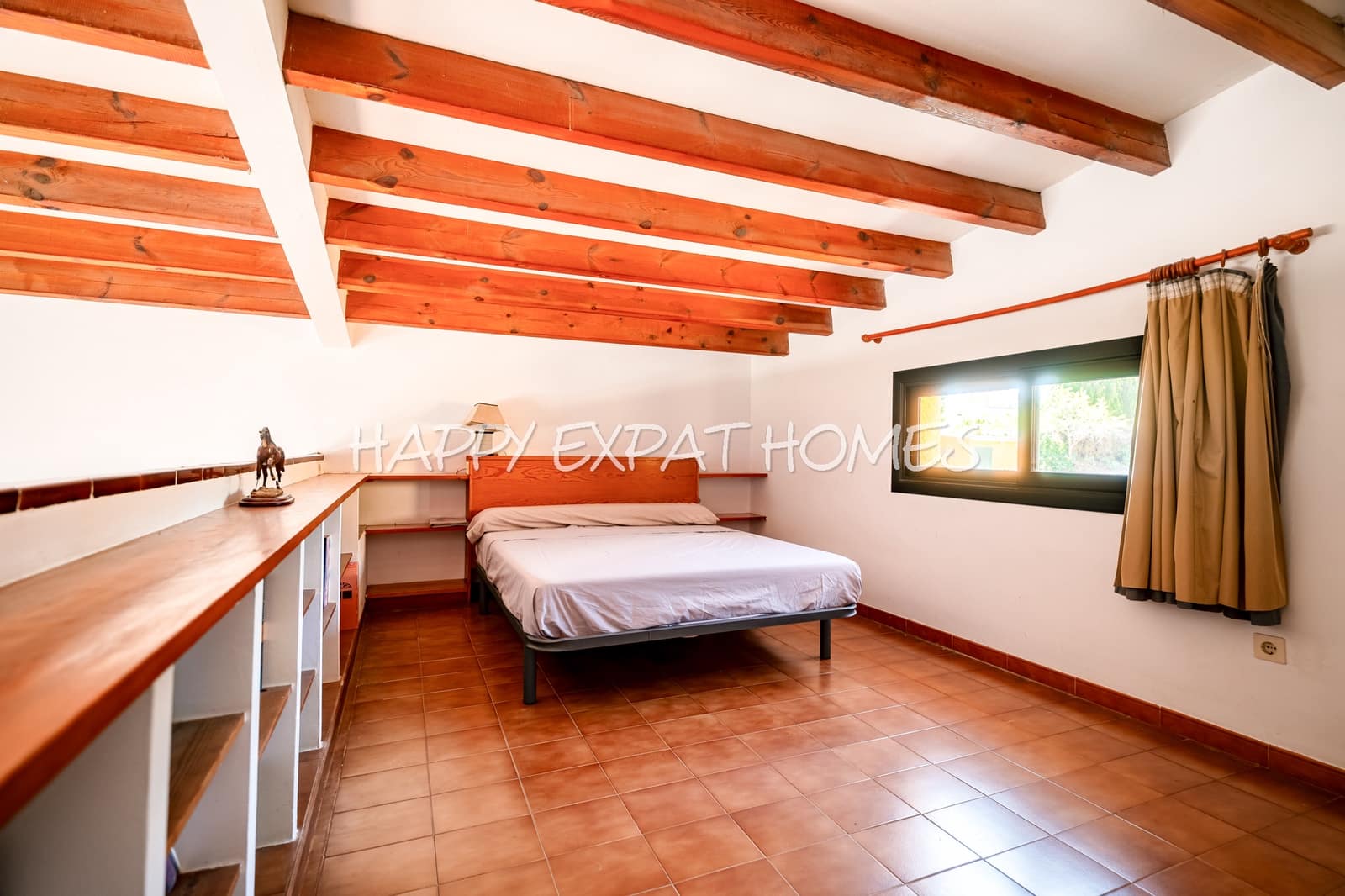 4 bedroom Finca/Country House for sale in Barcelona city with pool garage - € 1,290,000 (Ref: 7725910)
