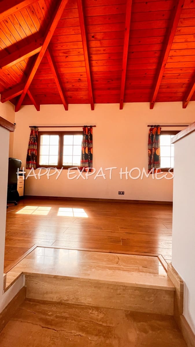 4 soveværelse Villa til salg i Olivella med swimmingpool garage - € 575.000 (Ref: 8307672)