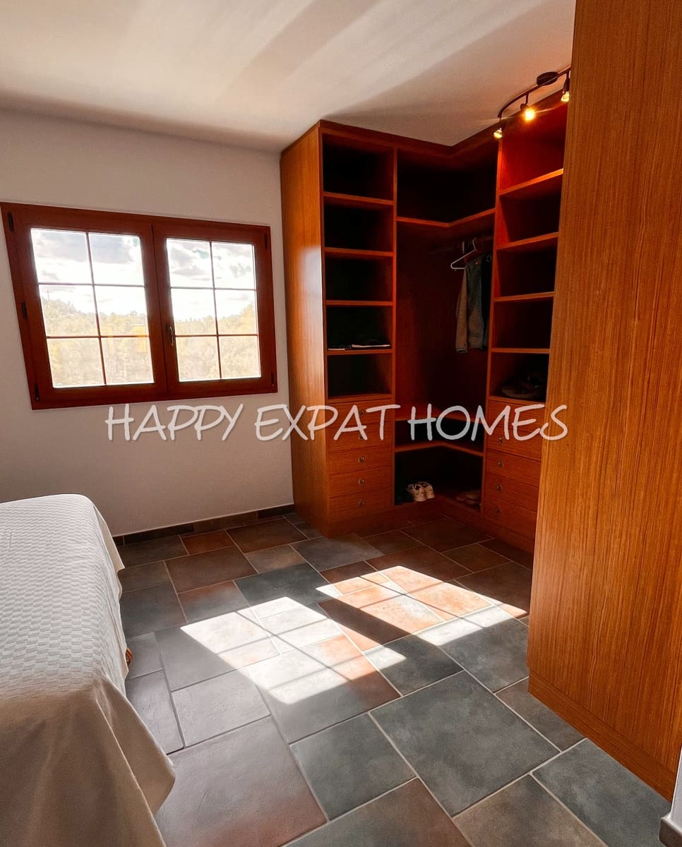 4 soveværelse Villa til salg i Olivella med swimmingpool garage - € 575.000 (Ref: 8307672)