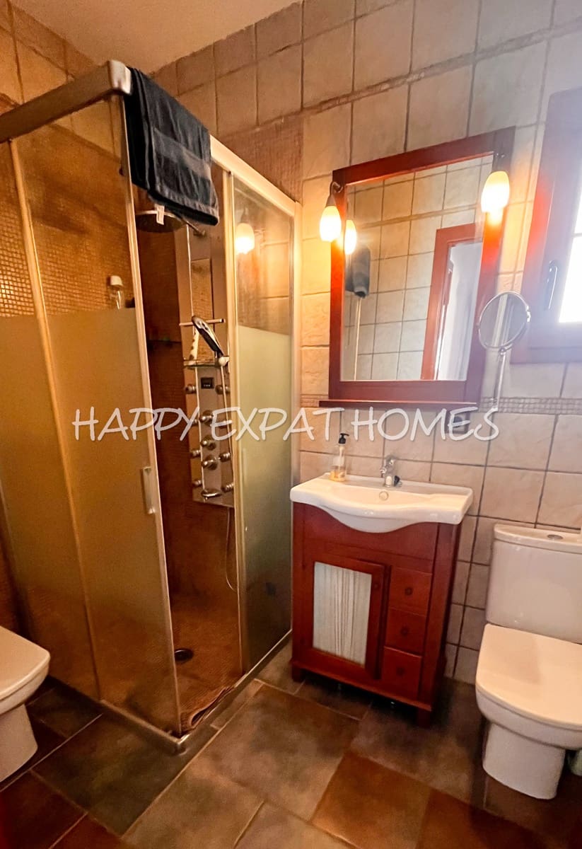 4 soveværelse Villa til salg i Olivella med swimmingpool garage - € 575.000 (Ref: 8307672)