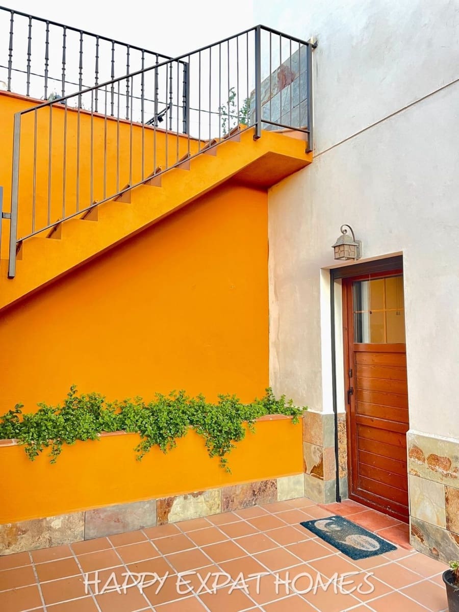 4 soveværelse Villa til salg i Olivella med swimmingpool garage - € 575.000 (Ref: 8307672)