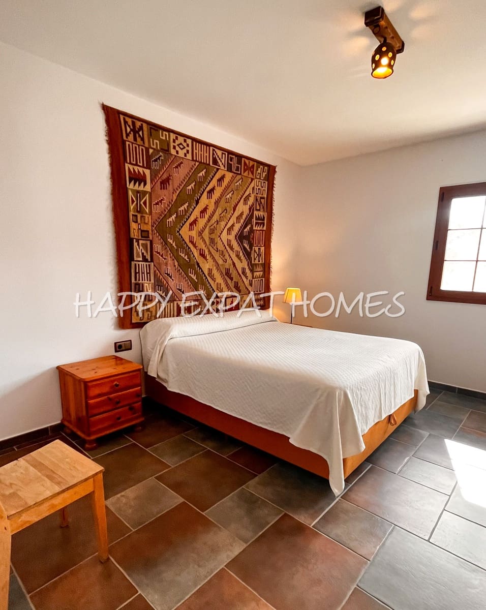 4 soveværelse Villa til salg i Olivella med swimmingpool garage - € 575.000 (Ref: 8307672)