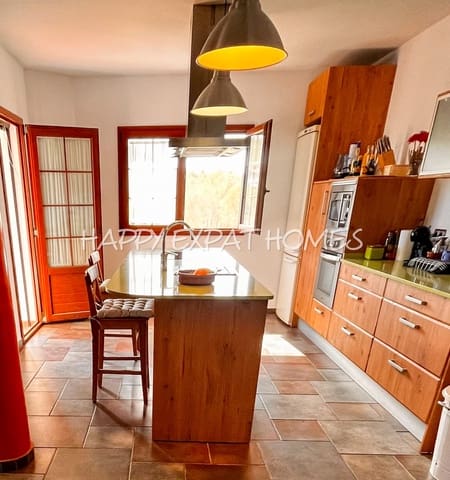 4 soveværelse Villa til salg i Olivella med swimmingpool garage - € 575.000 (Ref: 8307672)