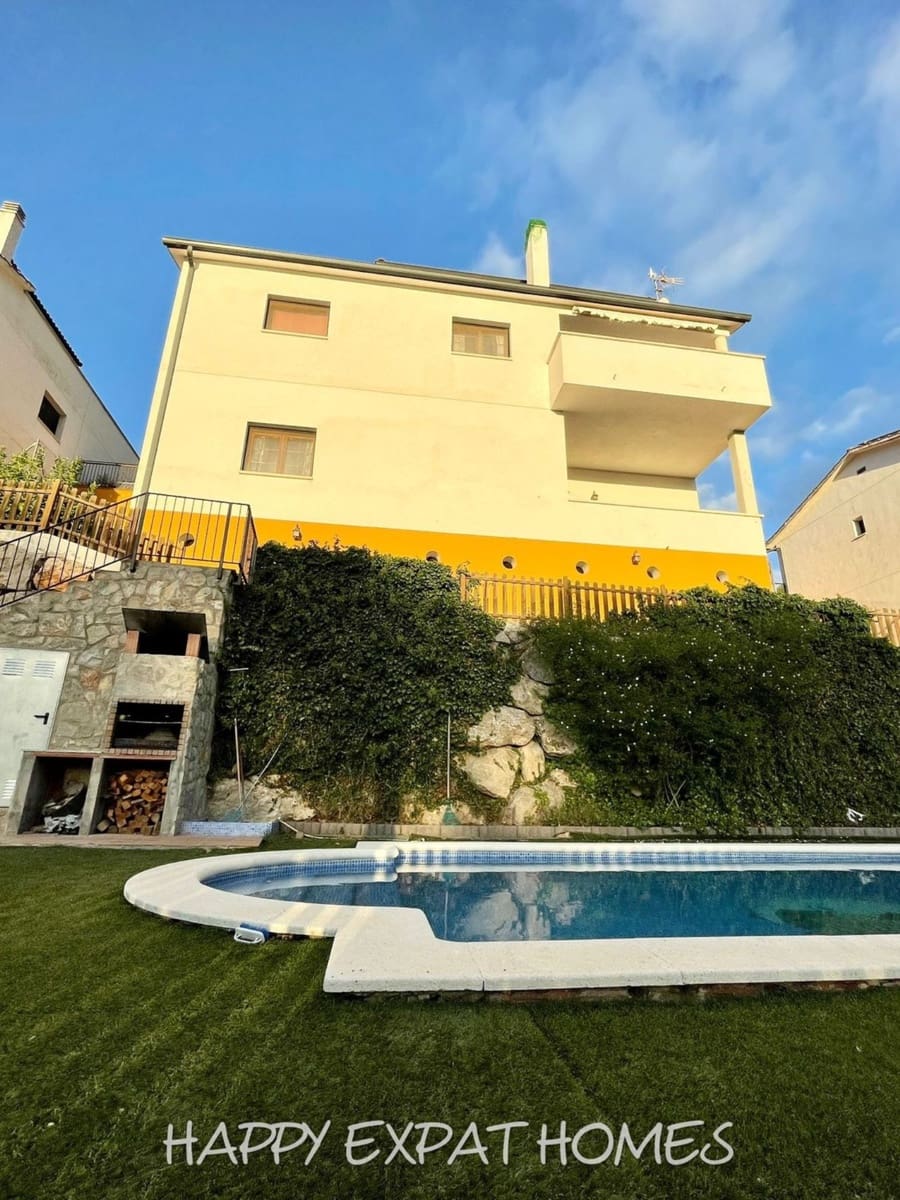 4 soveværelse Villa til salg i Olivella med swimmingpool garage - € 575.000 (Ref: 8307672)