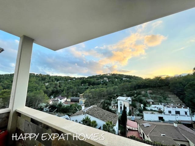 4 soveværelse Villa til salg i Olivella med swimmingpool garage - € 575.000 (Ref: 8307672)