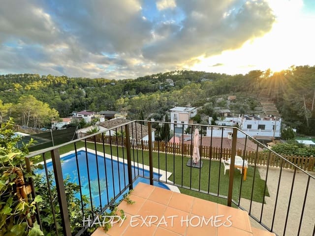 4 soveværelse Villa til salg i Olivella med swimmingpool garage - € 575.000 (Ref: 8307672)