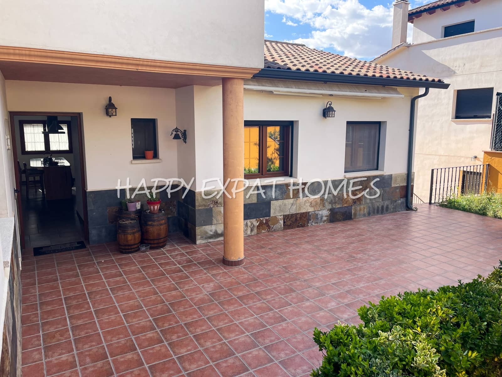 4 soveværelse Villa til salg i Olivella med swimmingpool garage - € 575.000 (Ref: 8307672)