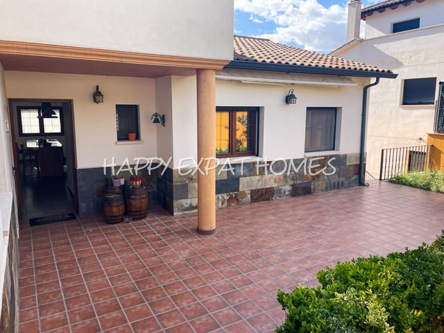 4 soveværelse Villa til salg i Olivella med swimmingpool garage - € 575.000 (Ref: 8307672)