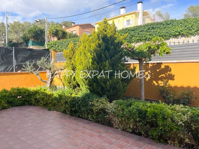 4 soveværelse Villa til salg i Olivella med swimmingpool garage - € 575.000 (Ref: 8307672)