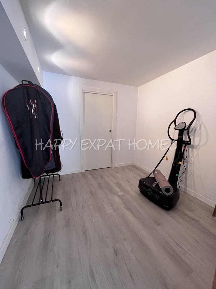 4 bedroom Villa for sale in Sitges - € 1,150,000 (Ref: 8317438)