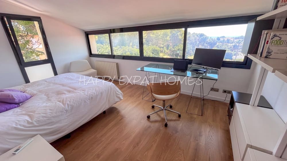 4 bedroom Villa for sale in Sitges - € 1,150,000 (Ref: 8317438)