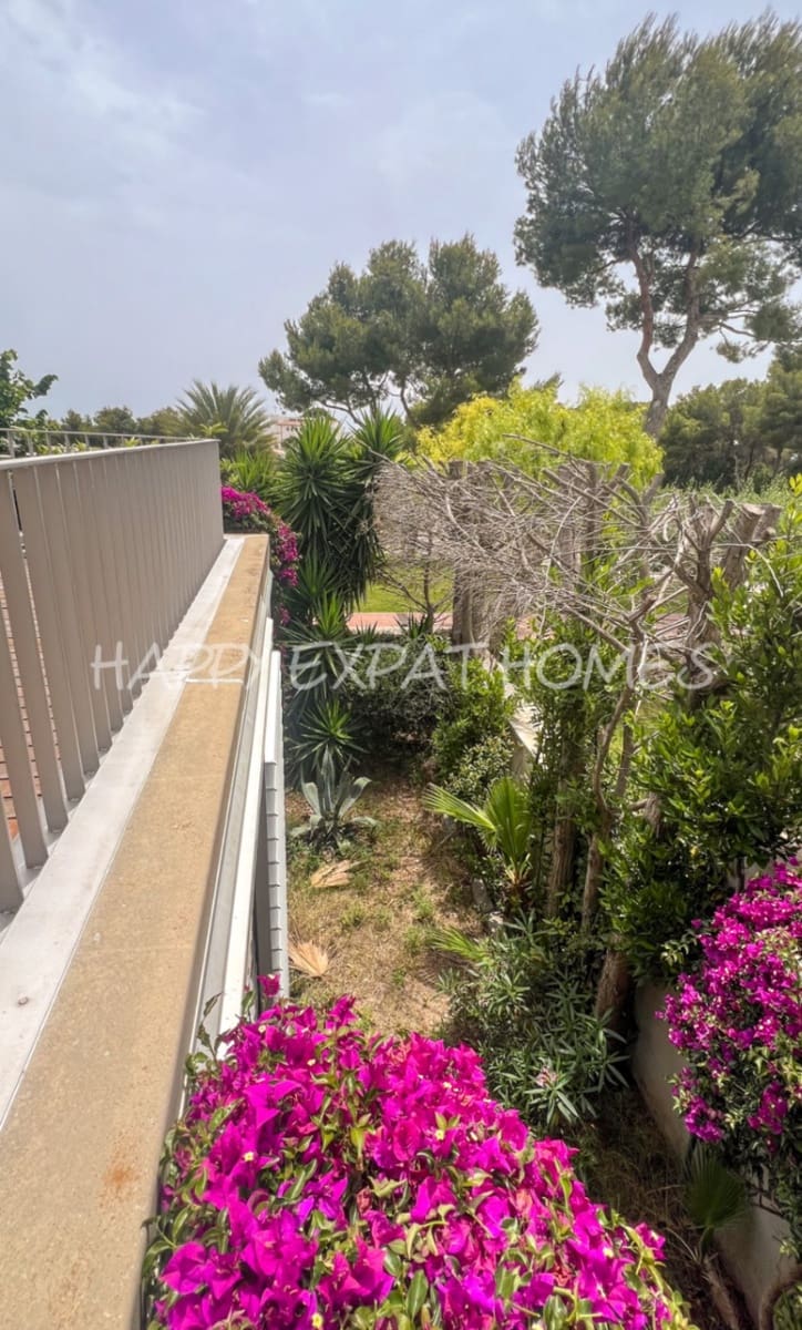 5 makuuhuone Asunto myytävänä paikassa Sant Pere de Ribes mukana uima-altaan 
autotalli - 778 000 € (Ref: 8404499)