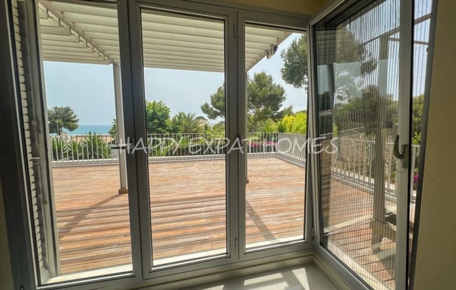 5 bedroom Flat for sale in Sant Pere de Ribes with pool garage - € 778,000 (Ref: 8404499)