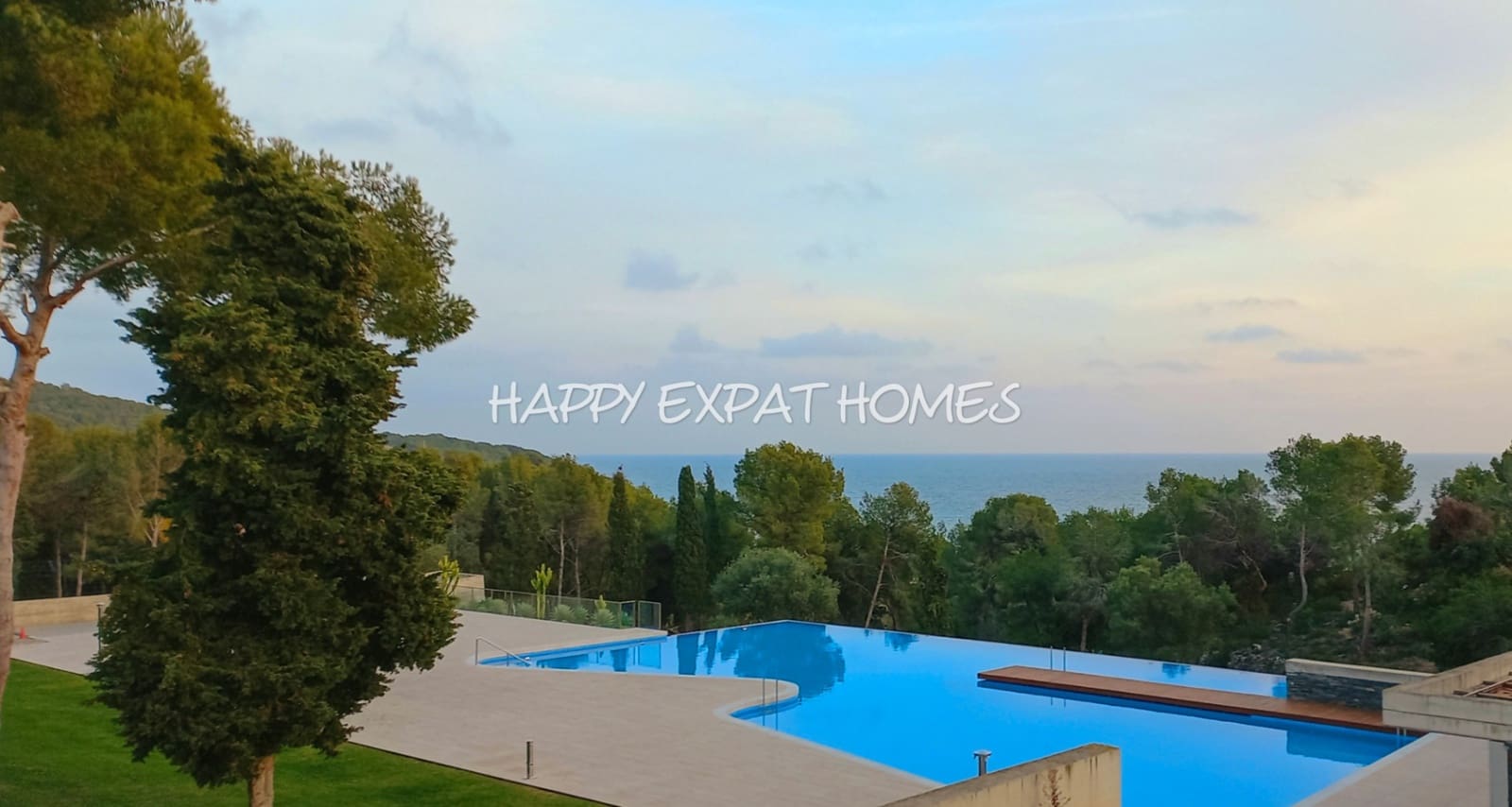 5 makuuhuone Asunto myytävänä paikassa Sant Pere de Ribes mukana uima-altaan 
autotalli - 778 000 € (Ref: 8404499)