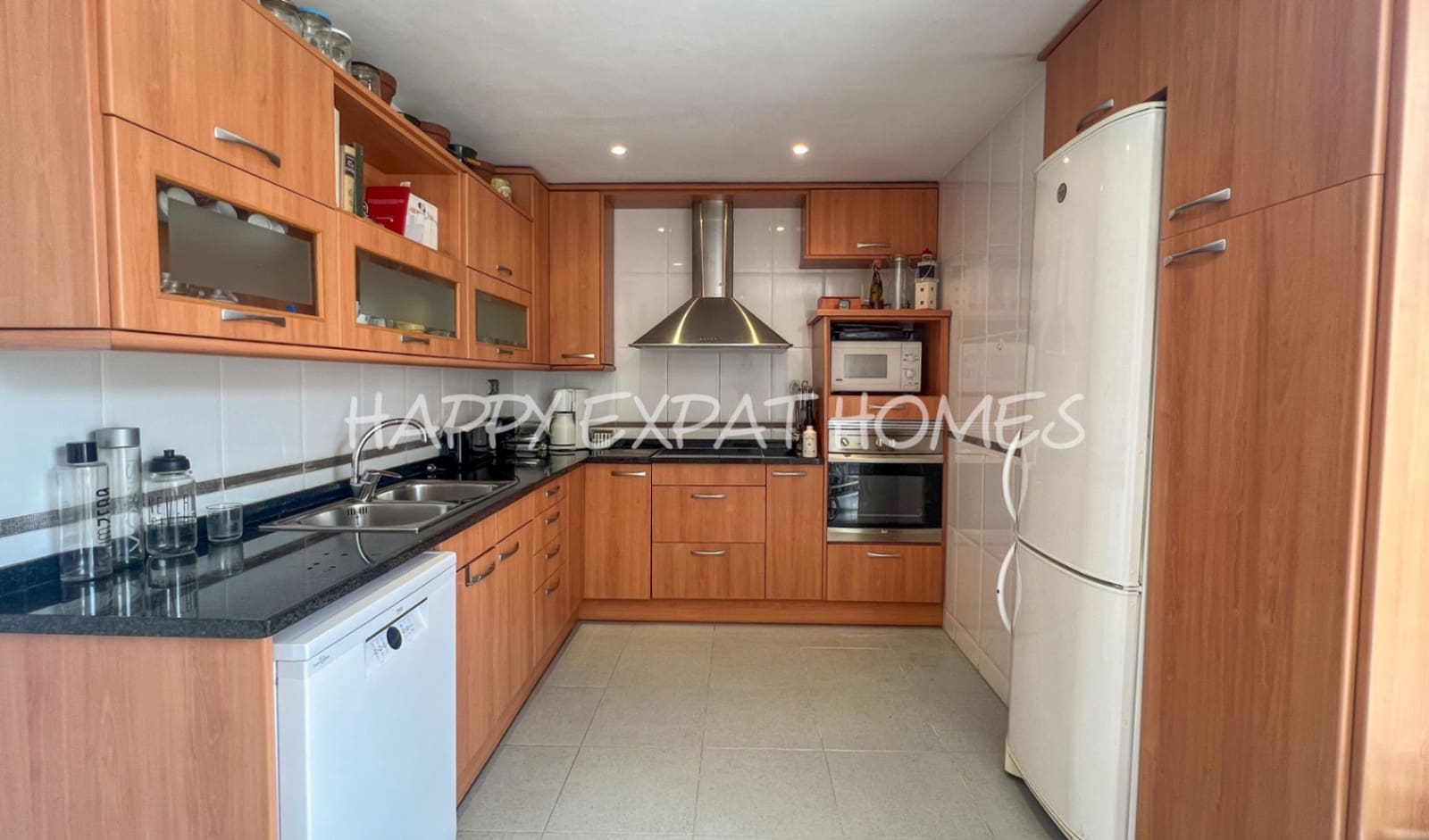 5 makuuhuone Asunto myytävänä paikassa Sant Pere de Ribes mukana uima-altaan 
autotalli - 778 000 € (Ref: 8404499)