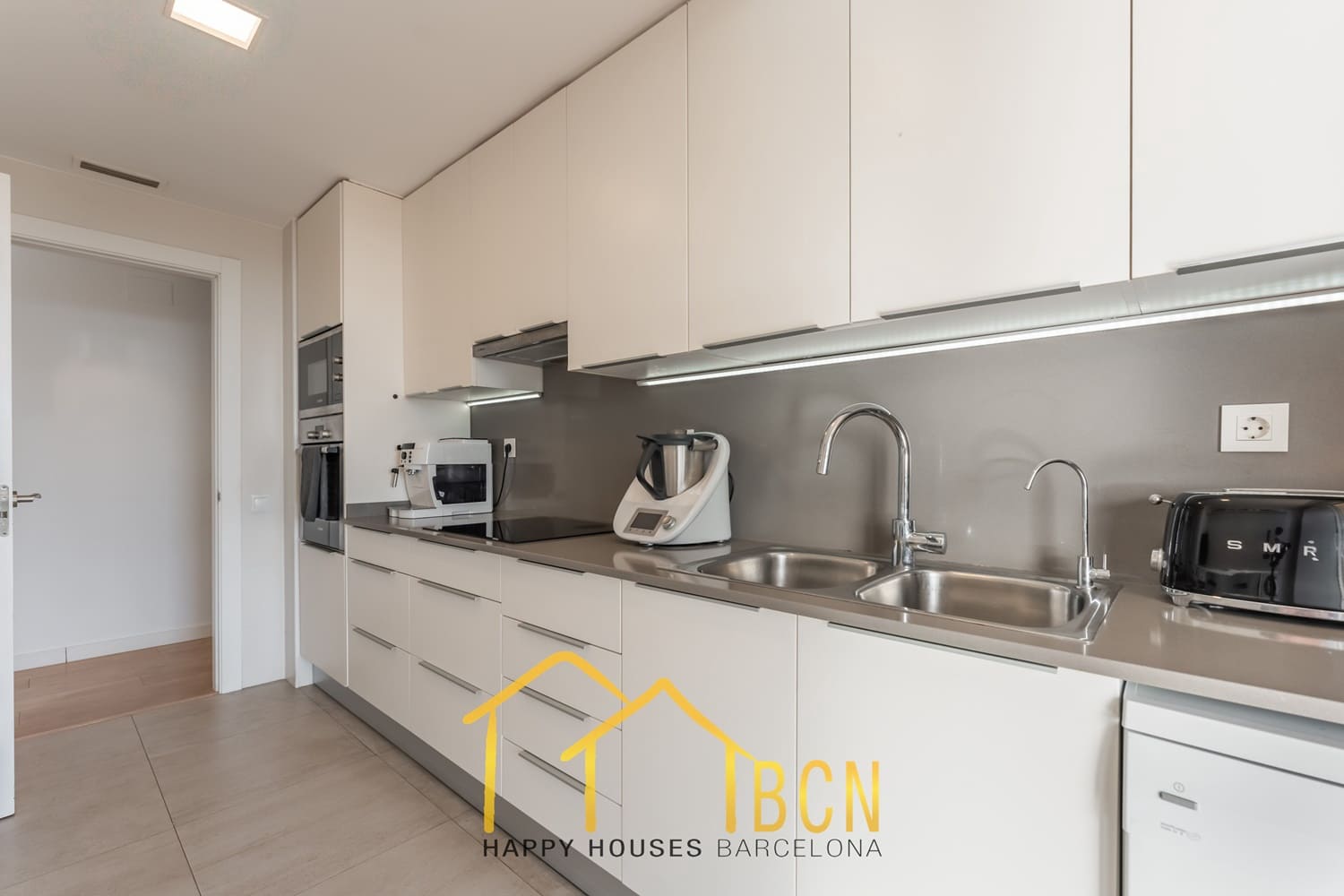 4 sypialnia Mieszkanie na sprzedaż w Cubelles z basenem garażem - 790 000 € (Ref: 8785838)