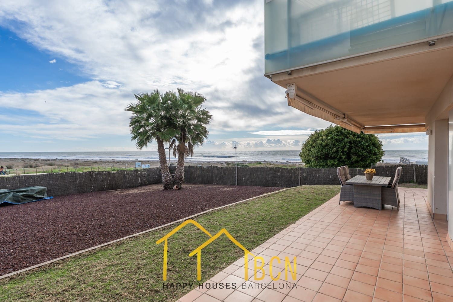 4 sypialnia Mieszkanie na sprzedaż w Cubelles z basenem garażem - 790 000 € (Ref: 8785838)