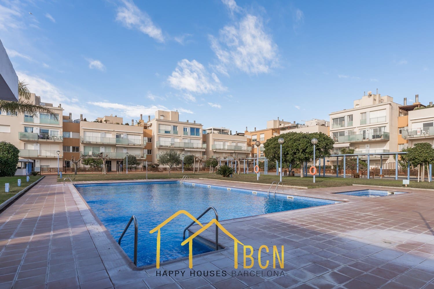 4 sypialnia Mieszkanie na sprzedaż w Cubelles z basenem garażem - 790 000 € (Ref: 8785838)