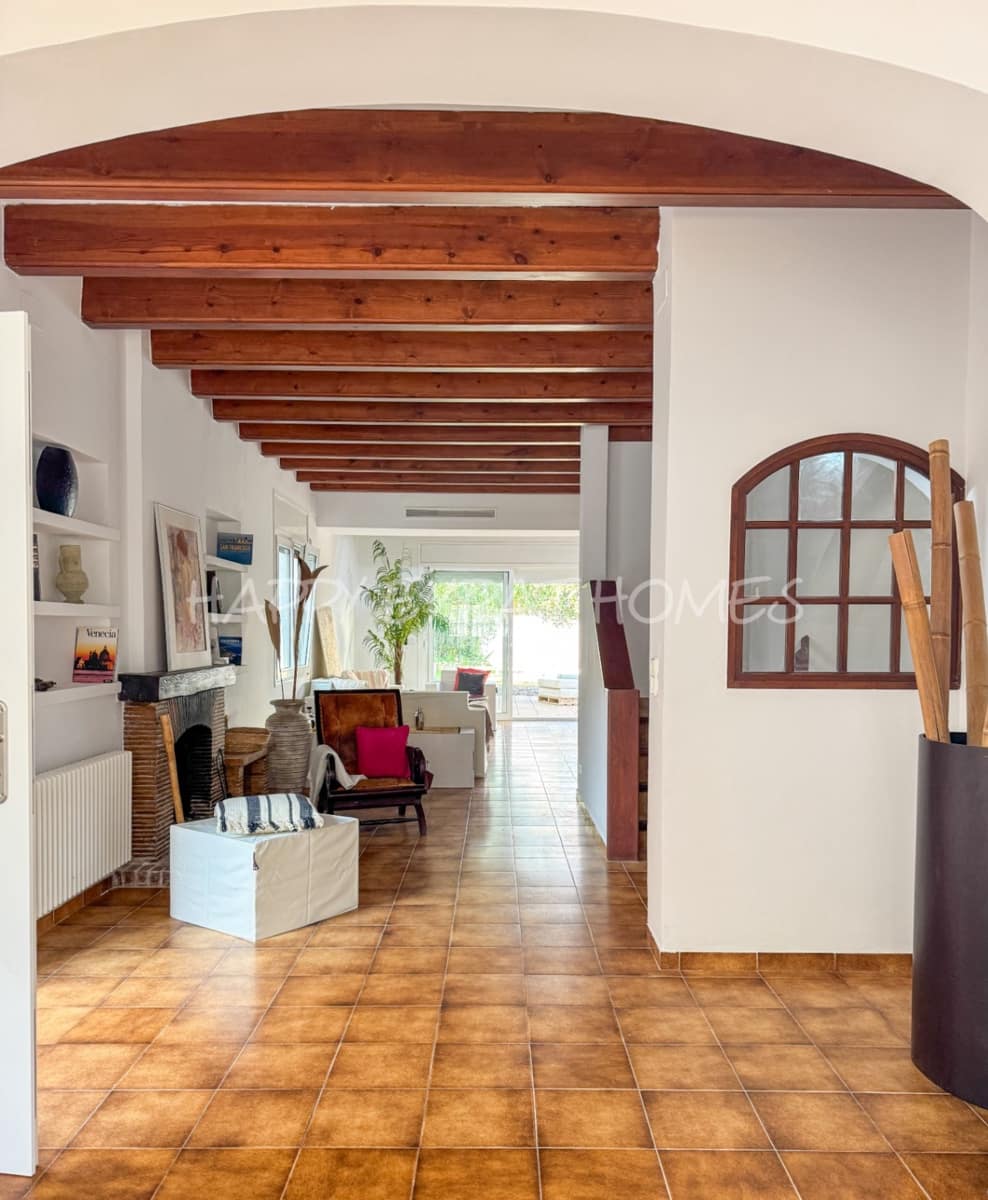 4 soveværelse Villa til salg i Sitges med swimmingpool garage - € 1.850.000 (Ref: 8790222)