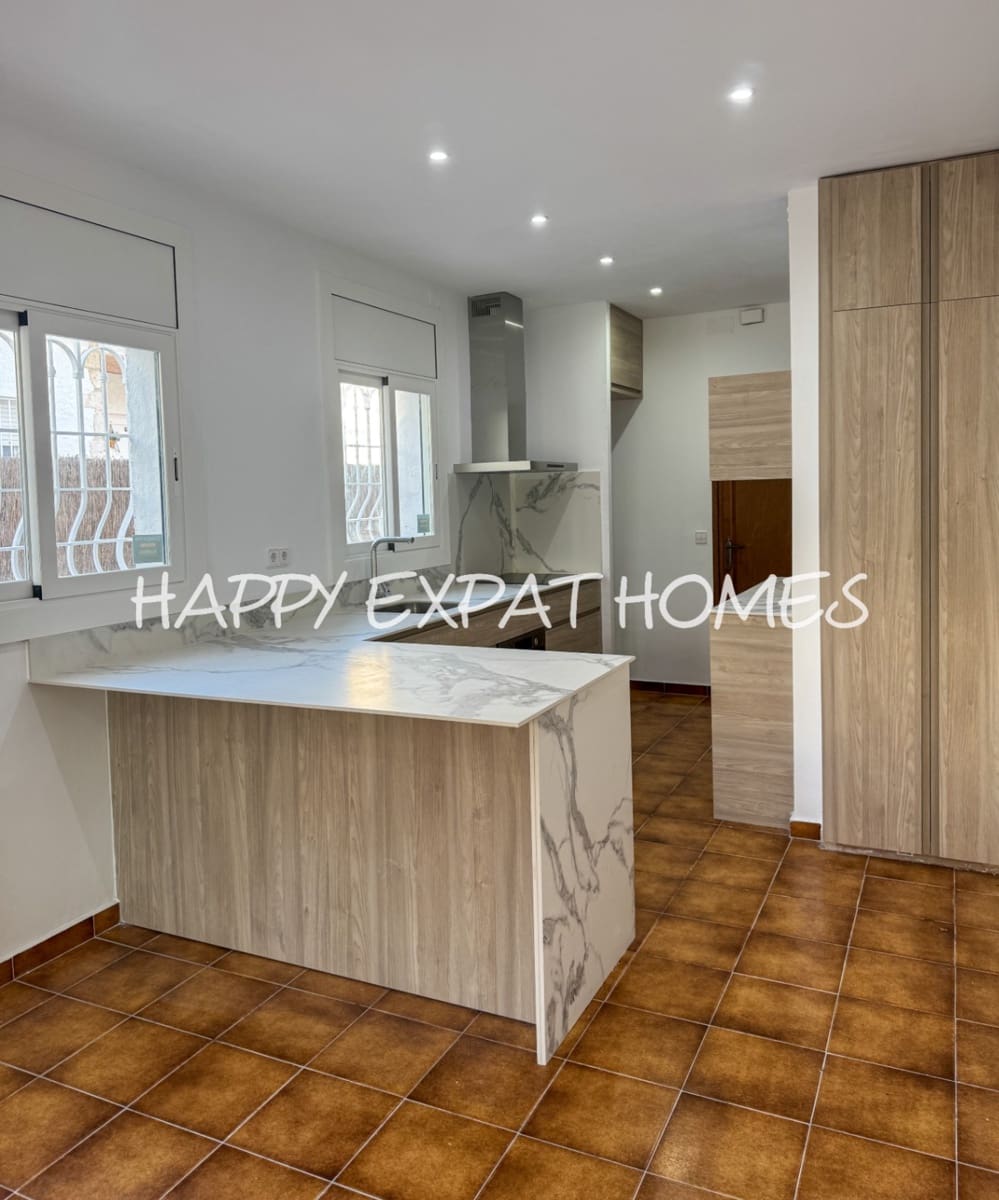 4 soveværelse Villa til salg i Sitges med swimmingpool garage - € 1.850.000 (Ref: 8790222)