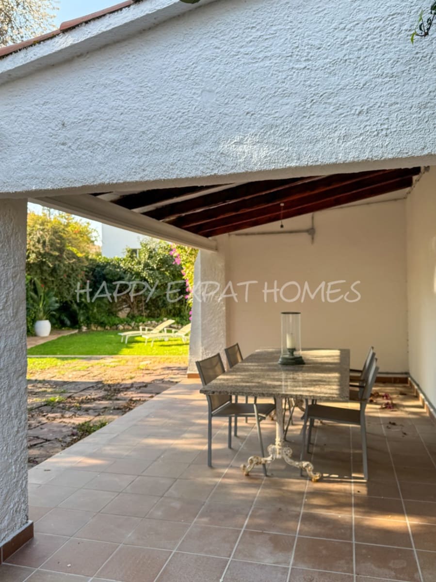 4 soveværelse Villa til salg i Sitges med swimmingpool garage - € 1.850.000 (Ref: 8790222)