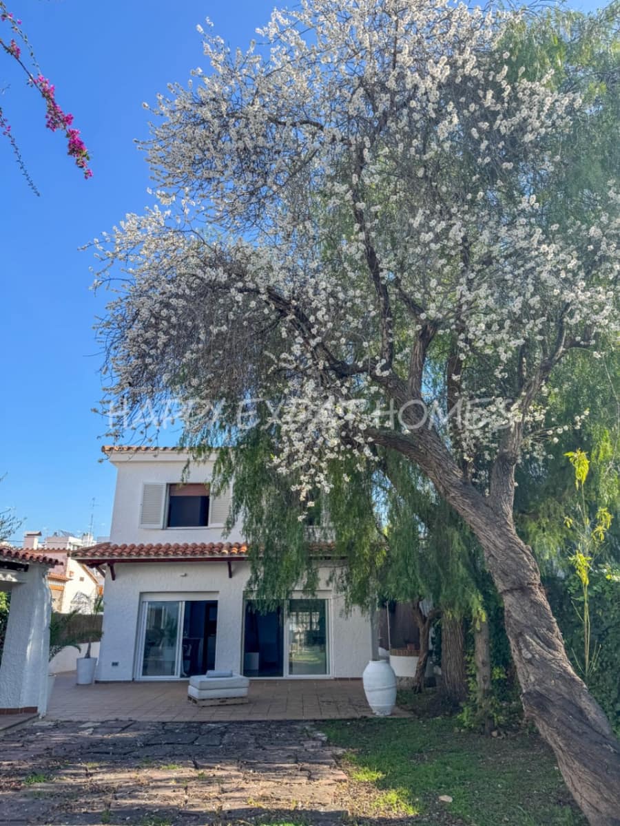 4 soveværelse Villa til salg i Sitges med swimmingpool garage - € 1.850.000 (Ref: 8790222)