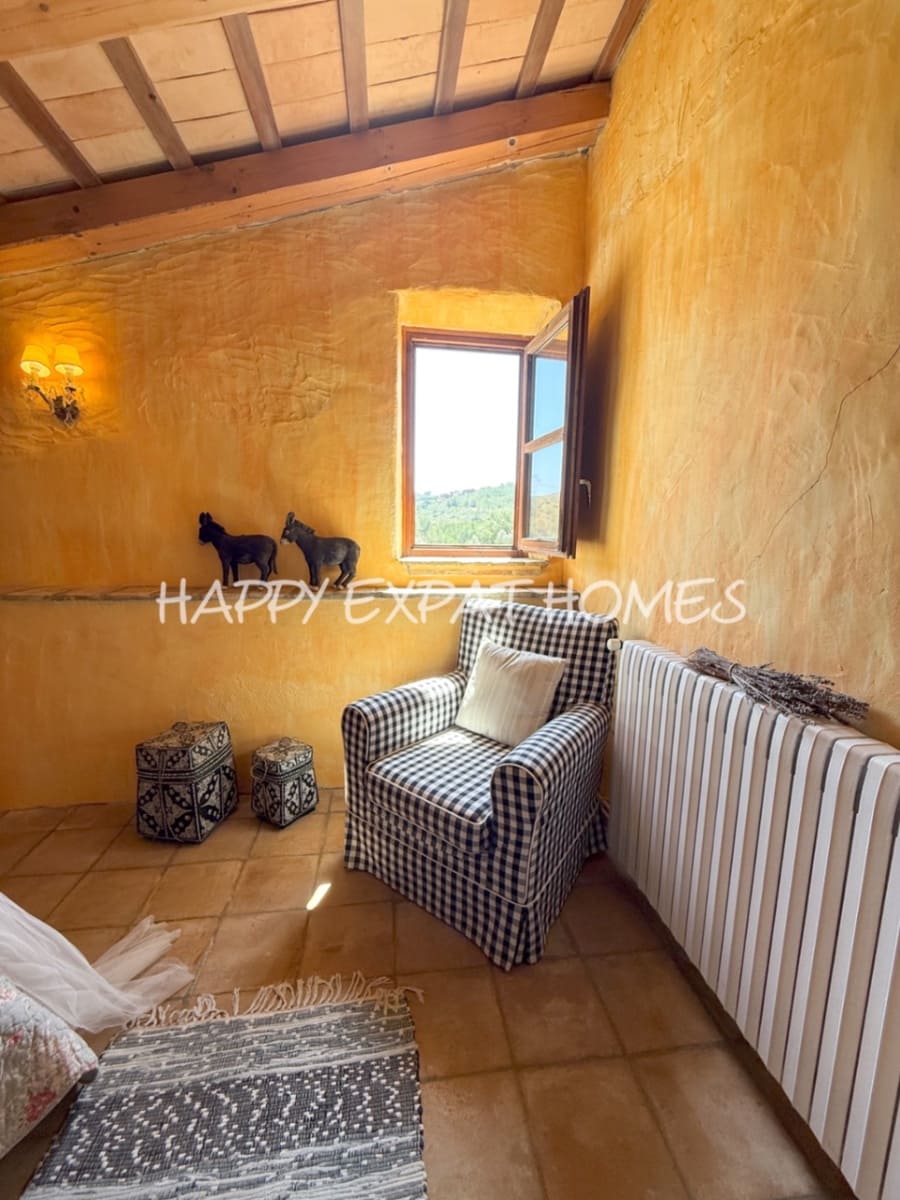 9 soveværelse Finca/Landehus til salg i Olivella - € 735.000 (Ref: 8931789)