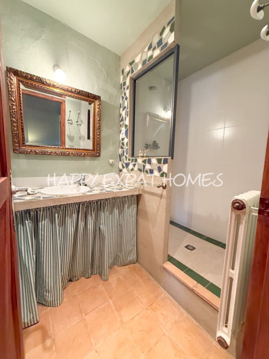 9 soveværelse Finca/Landehus til salg i Olivella - € 735.000 (Ref: 8931789)