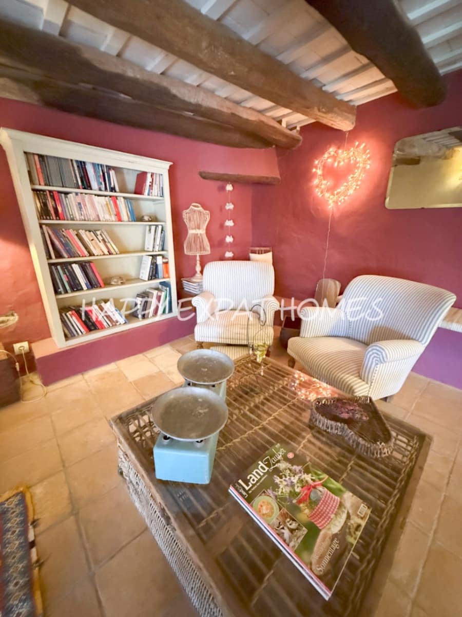 9 soveværelse Finca/Landehus til salg i Olivella - € 735.000 (Ref: 8931789)