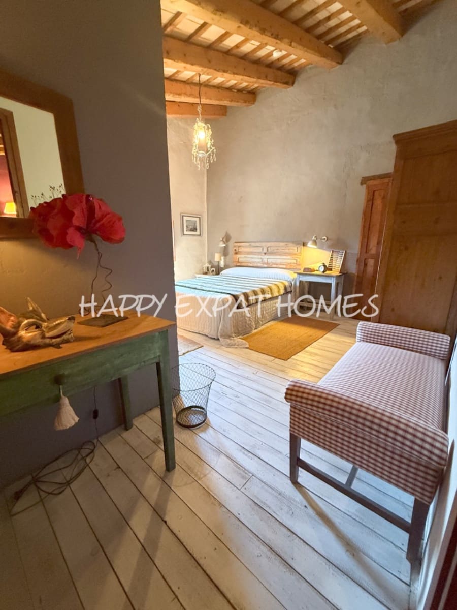 9 soveværelse Finca/Landehus til salg i Olivella - € 735.000 (Ref: 8931789)