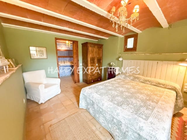 9 bedroom Finca/Country House for sale in Olivella - € 735,000 (Ref: 8931789)