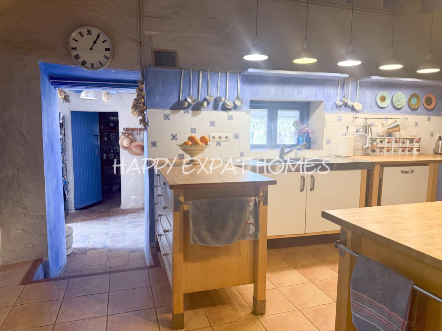 9 soveværelse Finca/Landehus til salg i Olivella - € 735.000 (Ref: 8931789)