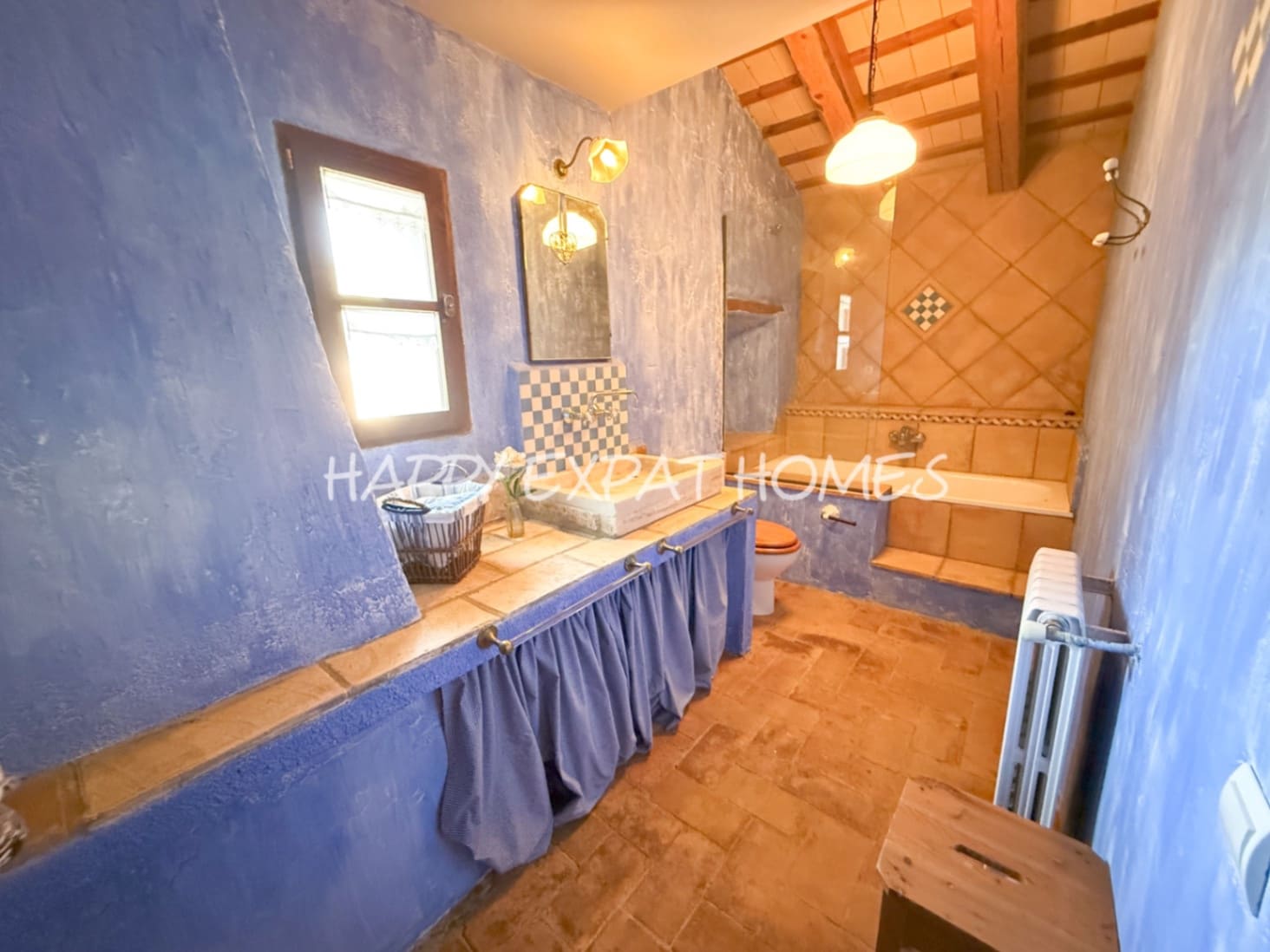 9 soveværelse Finca/Landehus til salg i Olivella - € 735.000 (Ref: 8931789)