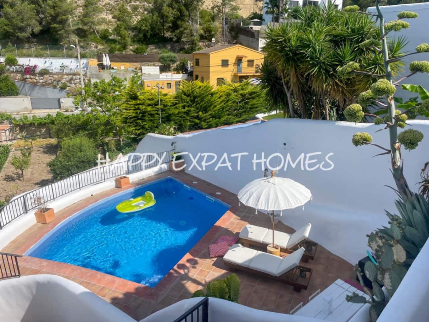 4 bedroom Villa for rent in Olivella with pool garage - € 4,000 (Ref: 9105833)