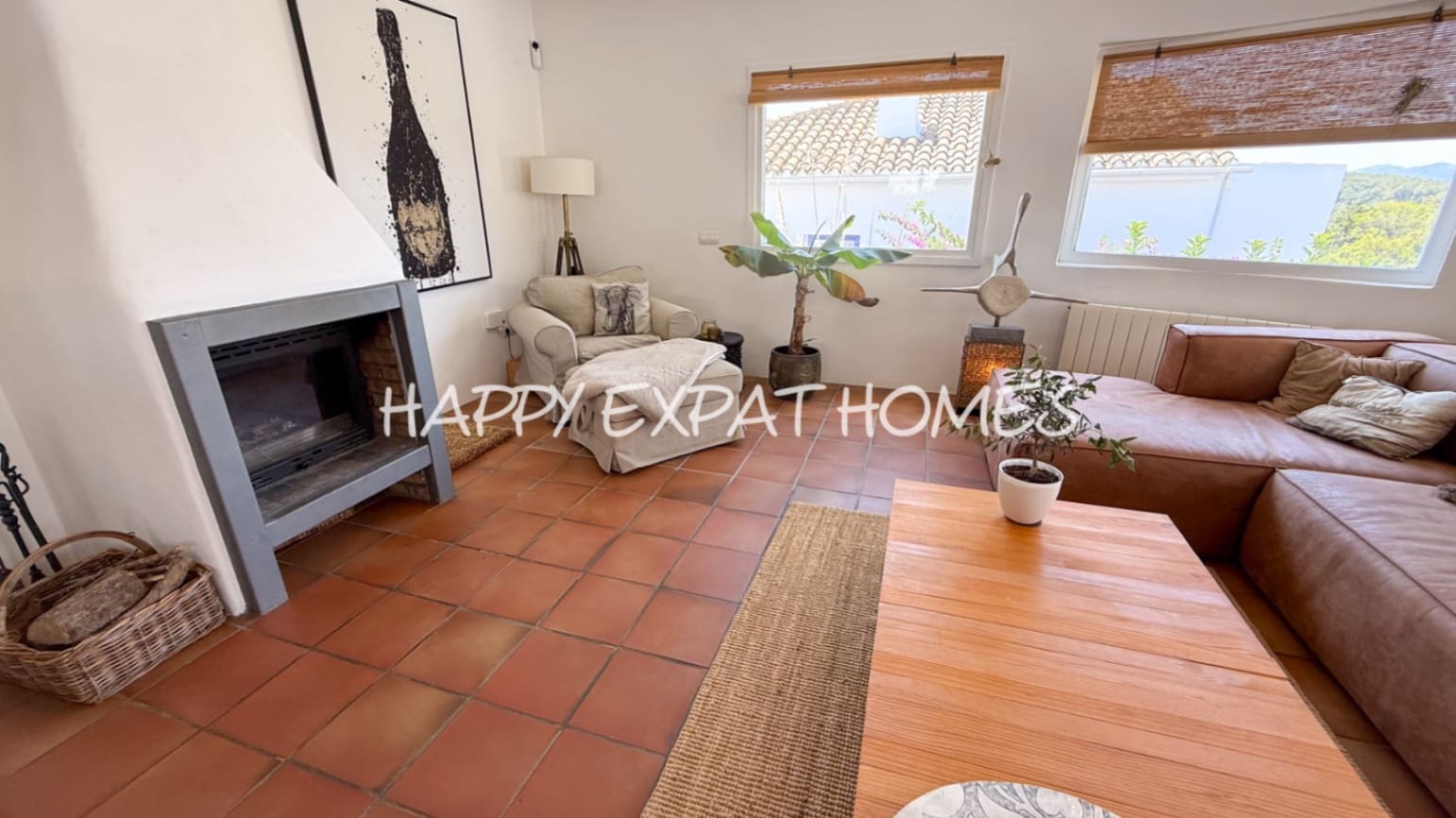 4 bedroom Villa for rent in Olivella with pool garage - € 4,000 (Ref: 9105833)