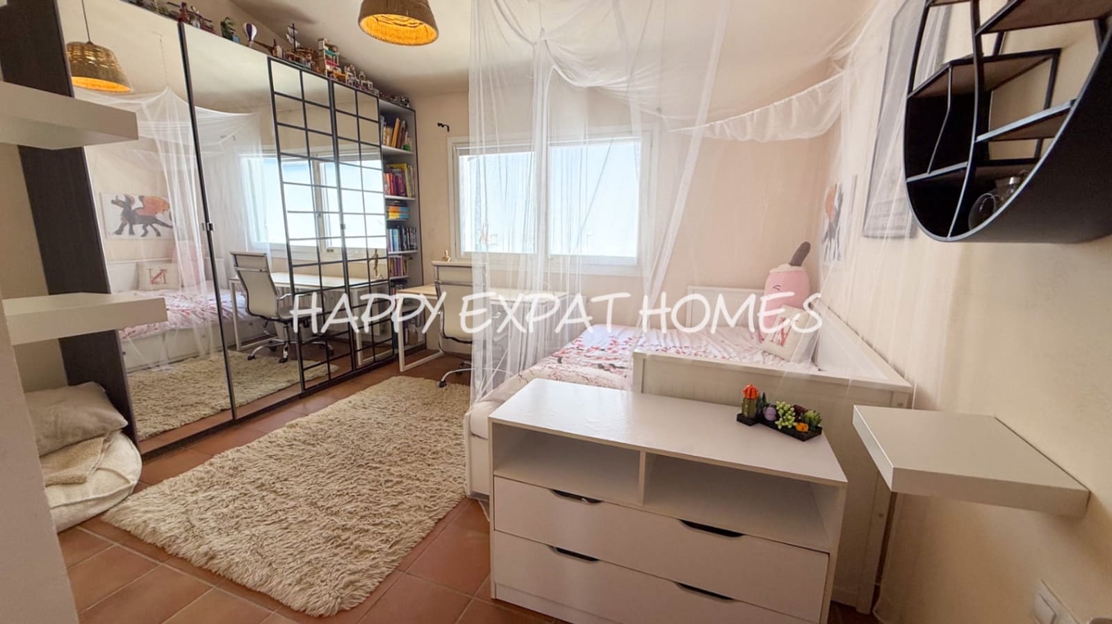 4 bedroom Villa for rent in Olivella with pool garage - € 4,000 (Ref: 9105833)