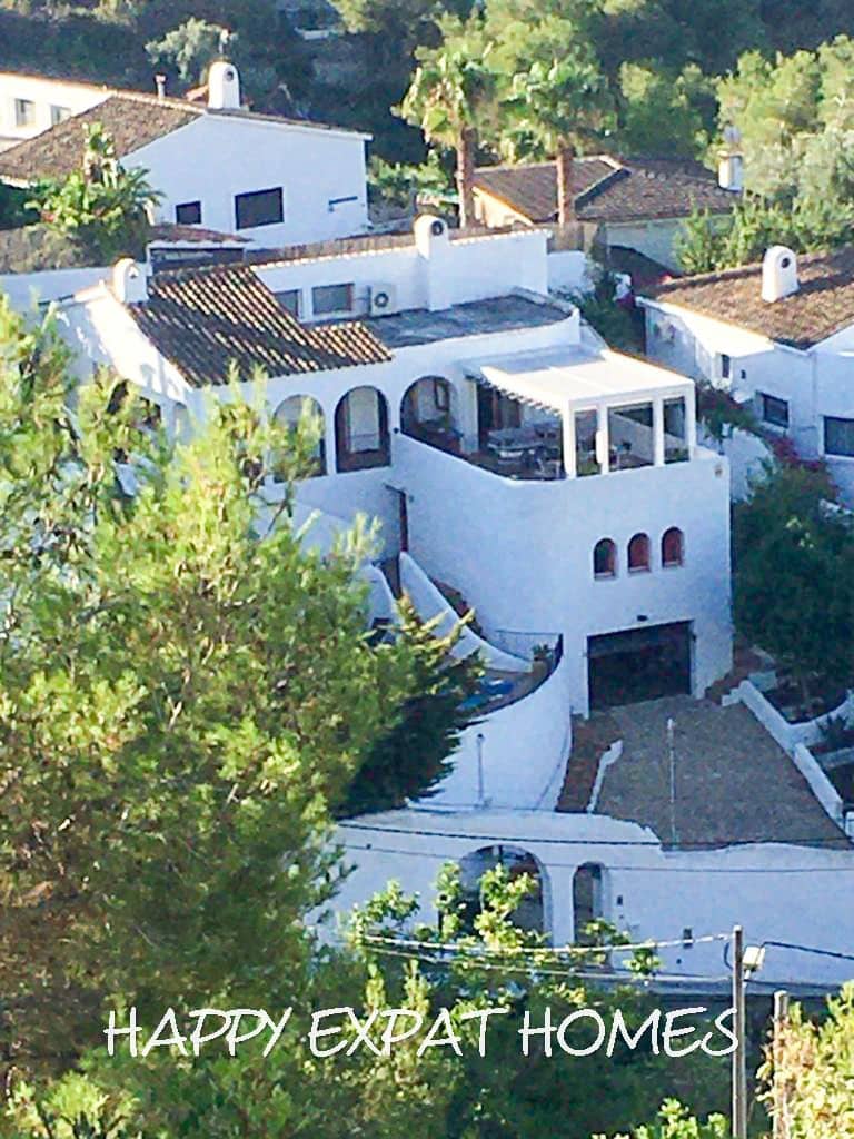 4 bedroom Villa for rent in Olivella with pool garage - € 4,000 (Ref: 9105833)