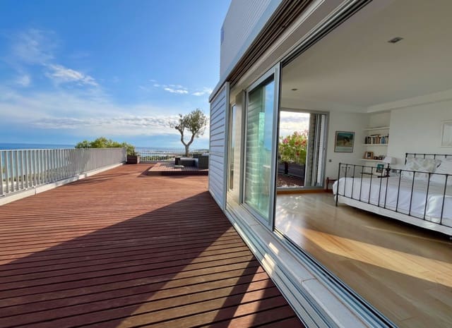 4 bedroom Apartment for sale in Sant Pere de Ribes with pool garage - € 2,250,000 (Ref: 9123923)