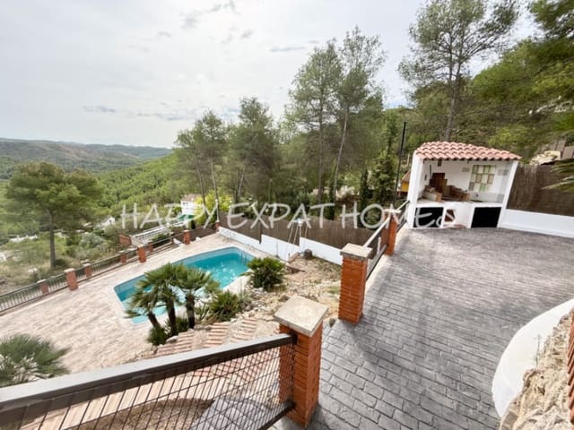 6 bedroom Villa for sale in Olivella with pool garage - € 620,000 (Ref: 9287186)