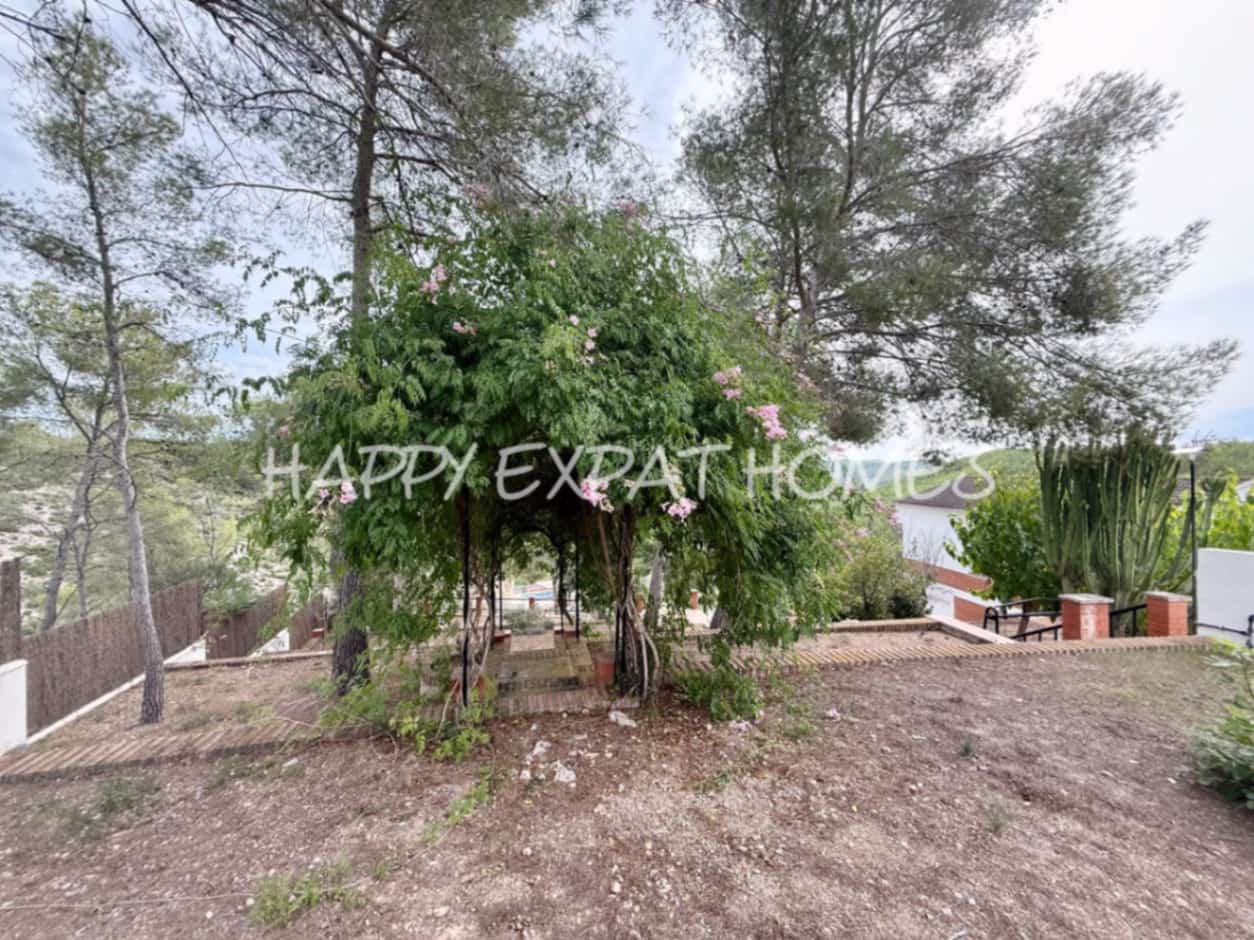 6 soverom Villa til salgs i Olivella med svømmebasseng garasje - € 720 000 (Ref: 9287186)