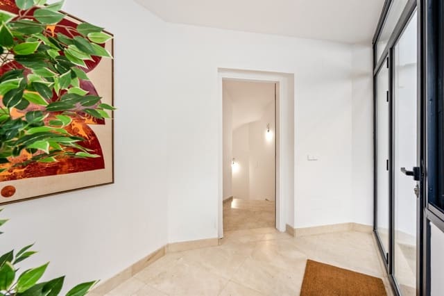 6 slaapkamer Villa te koop in Barcelona stad met zwembad garage - € 1.350.000 (Ref: 9341748)