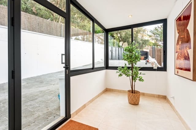 6 slaapkamer Villa te koop in Barcelona stad met zwembad garage - € 1.350.000 (Ref: 9341748)