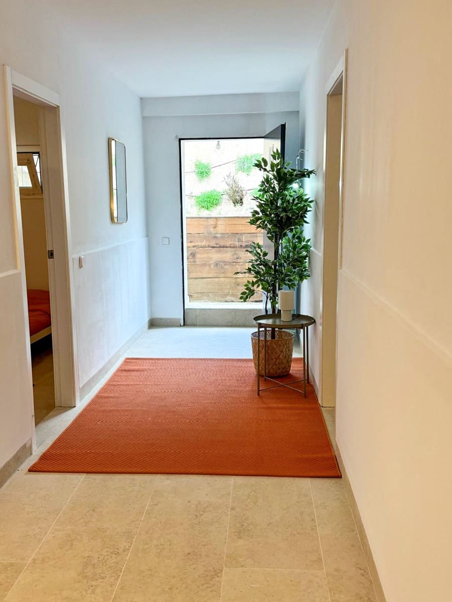 6 bedroom Villa for sale in Barcelona city with pool garage - € 1,275,000 (Ref: 9341748)